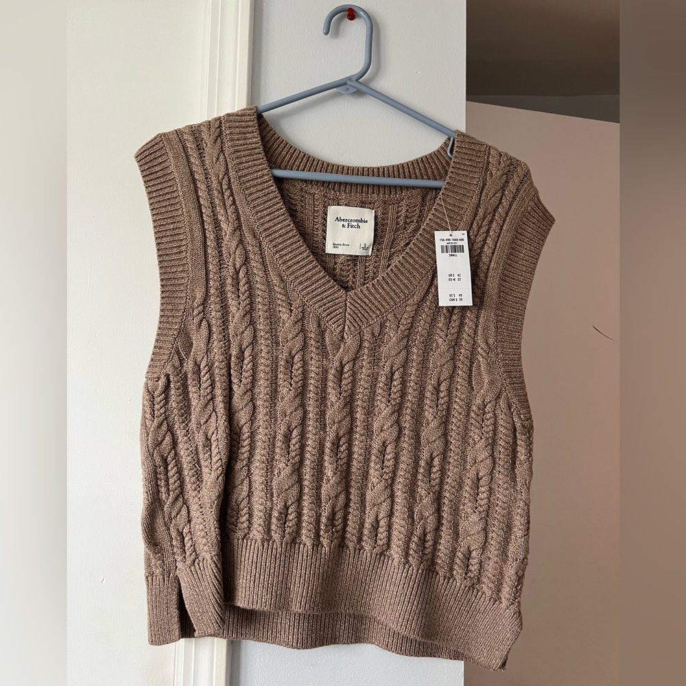 Abercrombie vest